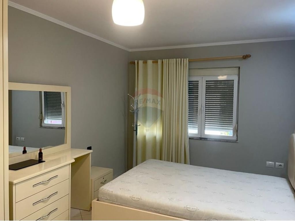 Jepet me qera apartamenti 1+1 ne Astir
