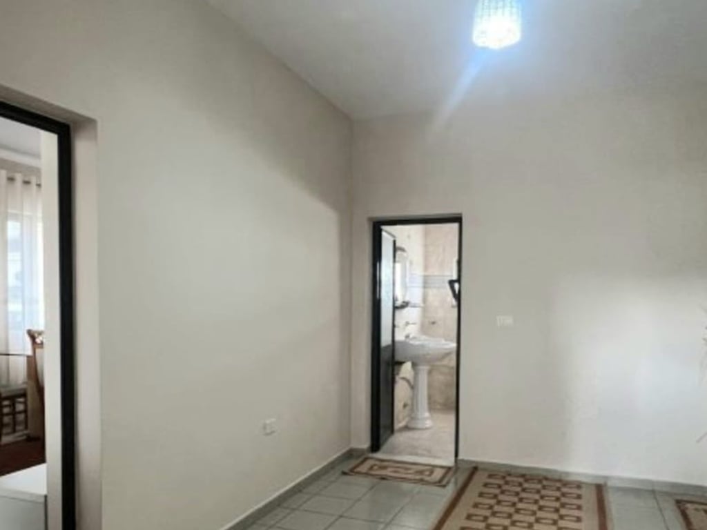 1+1, private year, Don Bosko near Neptun, price 400 euros.