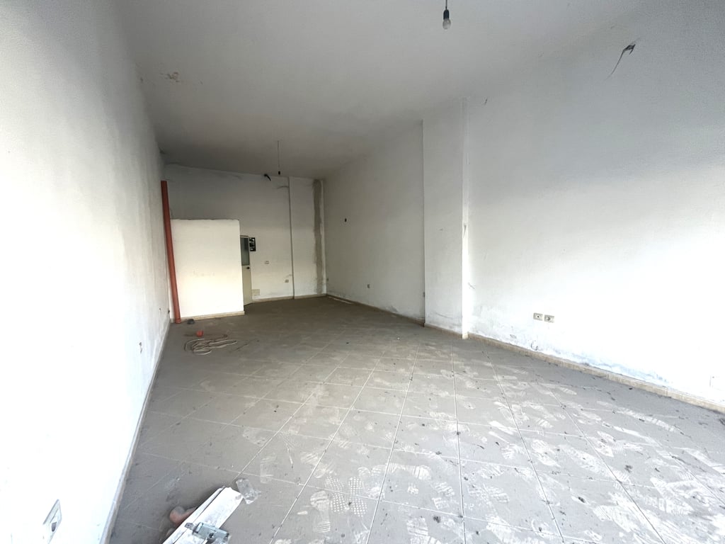 Në një pozitë të shkëlqyer në katin e parë të një ndërtese