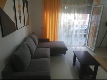 Appartamento 1+1 in affitto presso il Giardino Botanico (450 Euro)
