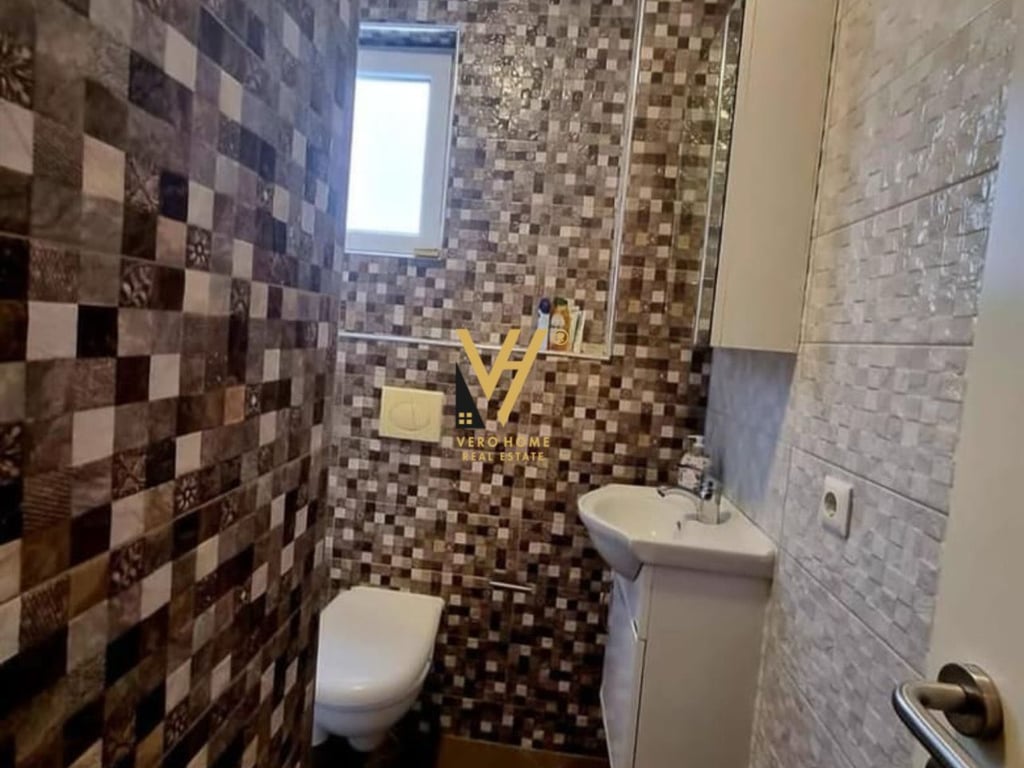 AFFITTASI APPARTAMENTO 3+1+BLK IN VIA KAVAJE A 1.100 EURO