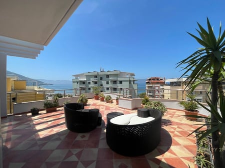 PENTHOUSE PËR SHITJE NË LUNGOMARE, VLORË! PENTHOUSE FOR SALE IN LUNGOMARE, VLORË!