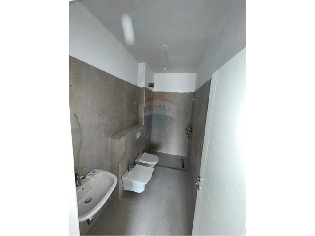 Apartment - For Rent Sadik Petrela Street
