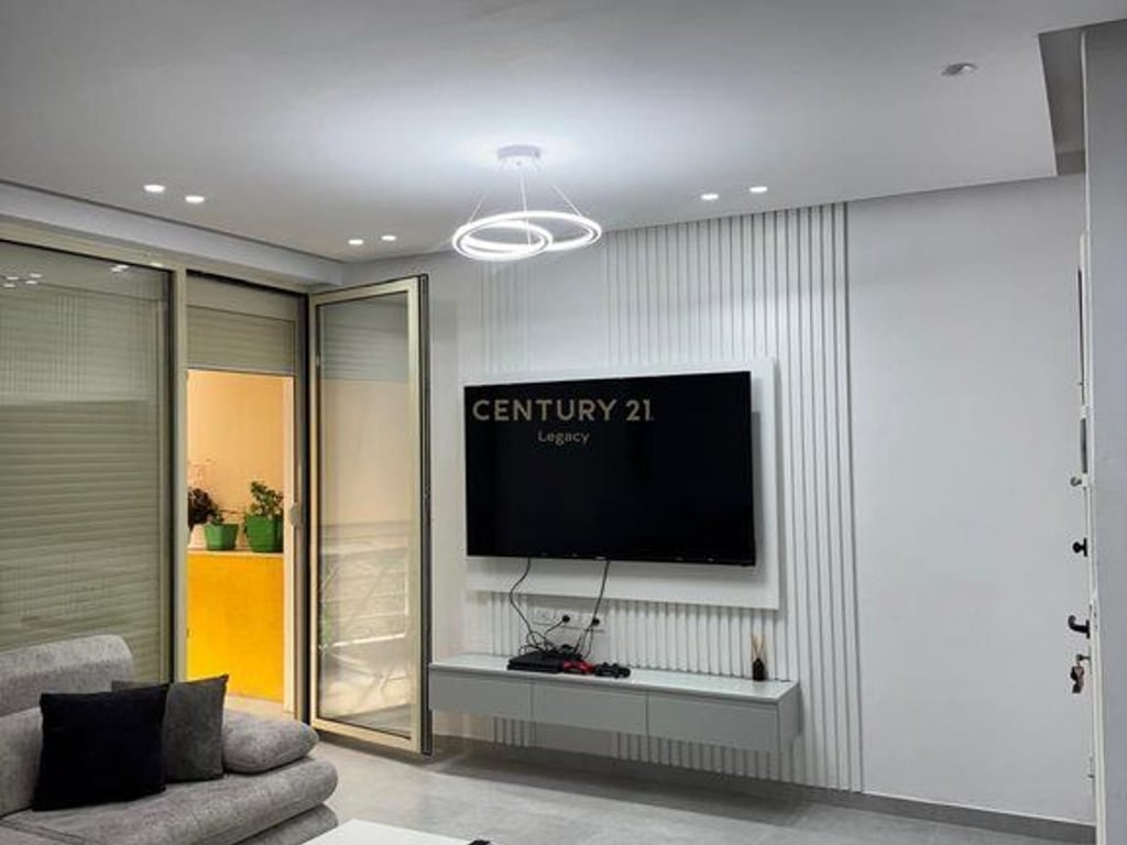 Appartamento in affitto 2+1 a Shkoze 500 € /Mese