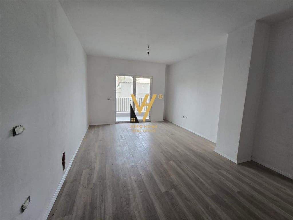1+1+BLK TE KOMP.AURA, UCCELLO NERO 129.000 EURO