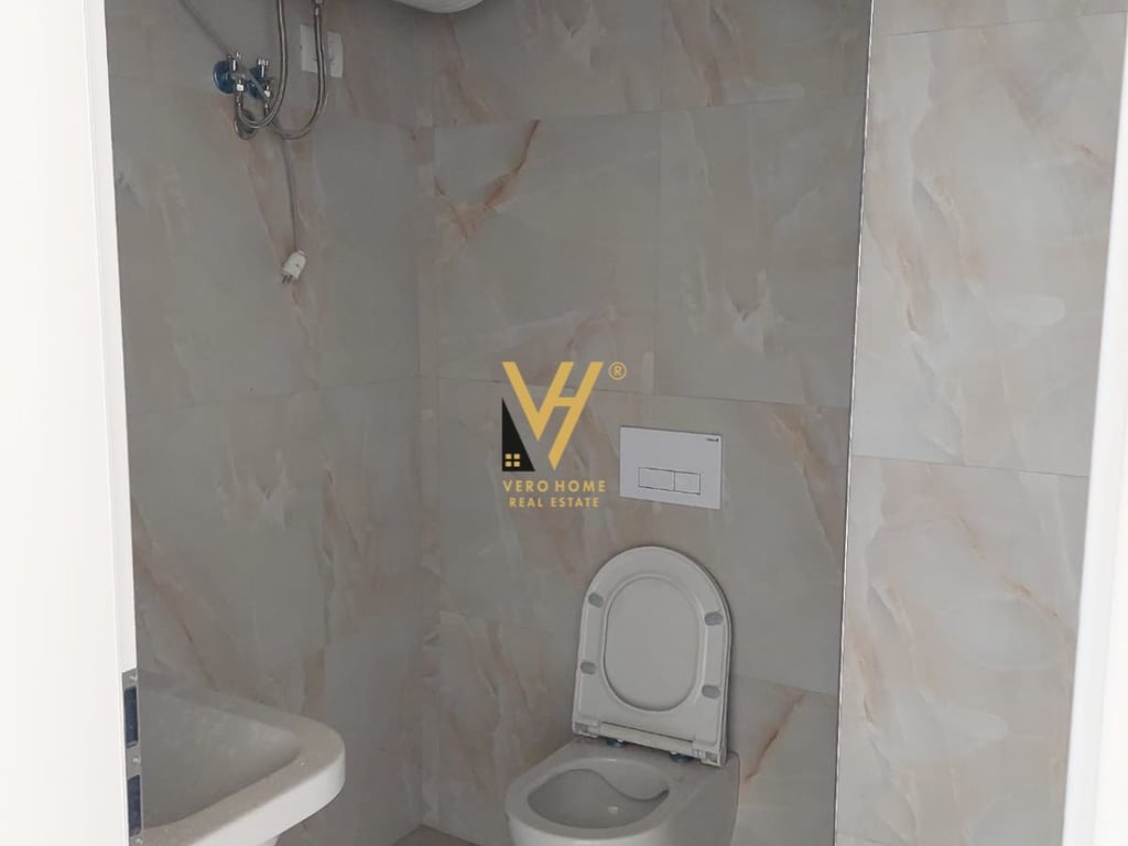 SHITET DYQAN 117 M2 TE RRUGA JORDAN MISJA 290.000 EURO