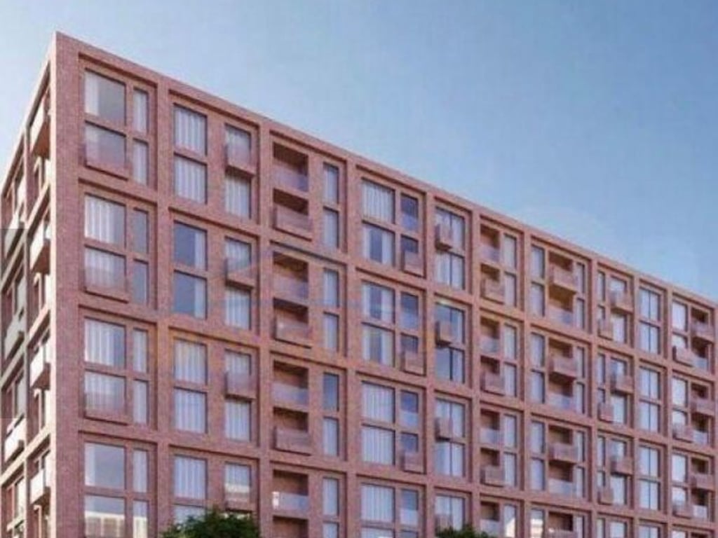 Shitet apartment - RR. 5 MAJI, NE PALLAT TE RI NE FAZE PERFUNDIMI,