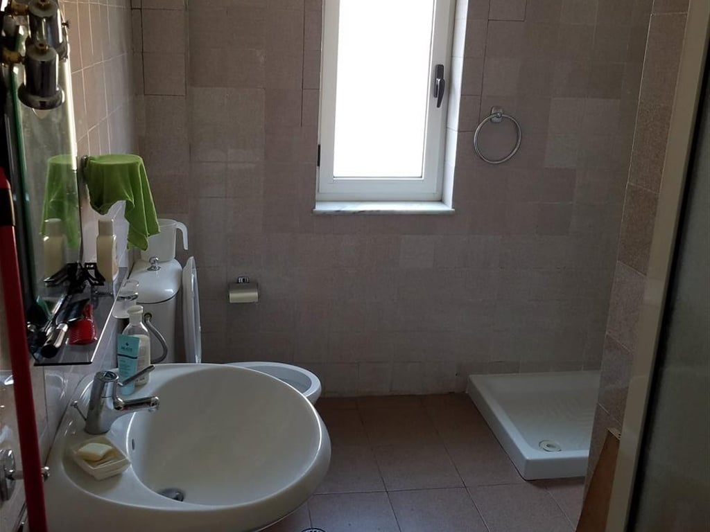 2+1 in affitto al Pazari i Ri, Optika Roma