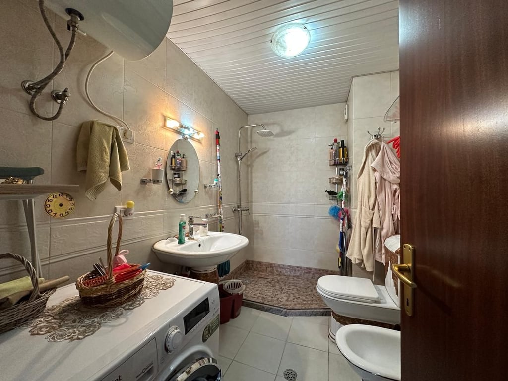 ELBASAN ROAD, US EMBASSY, 1+1 APARTMENT FOR SALE