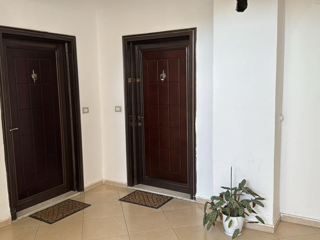 Jepet me qera apartament 2+1 ne Don Bosko