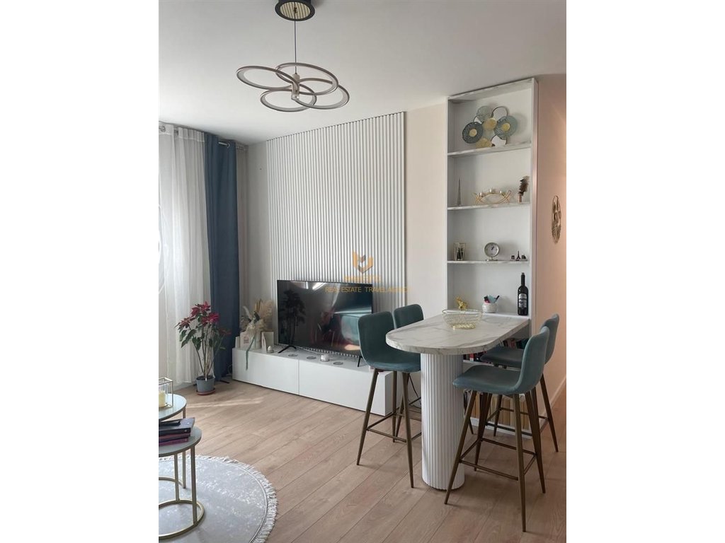 A super 2+1 apartment is for sale opposite the Delijorgji Complex, Kavaja Street.