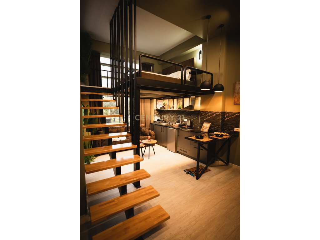 A DUPLEX IS FOR RENT AT PORT VIEW!