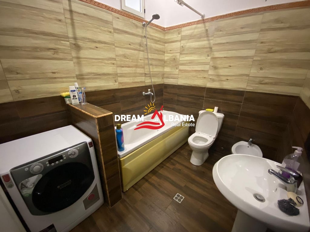 Apartament 3+1 me qera tek Zogu i Zi, perballe Ring Center ne Tirane (ID 4231270)