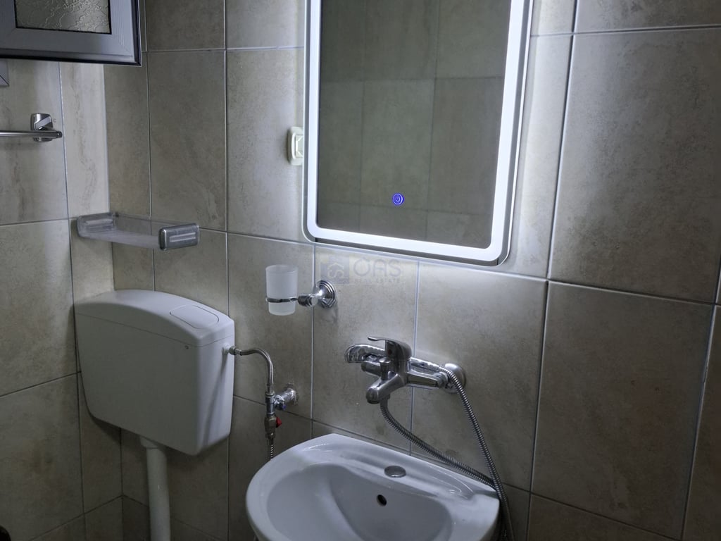 Studio apartment for rent on December 21 (Congress of Lushnja)