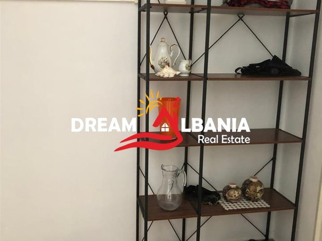 Shitet Garsoniere ne Durres, buze detit (ID 4101871)