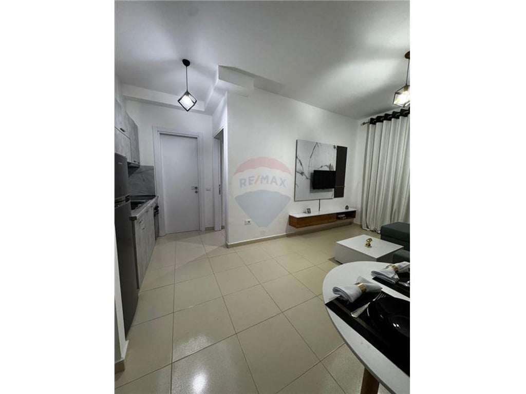 1+1 apartment for rent, Myslym Shyri!