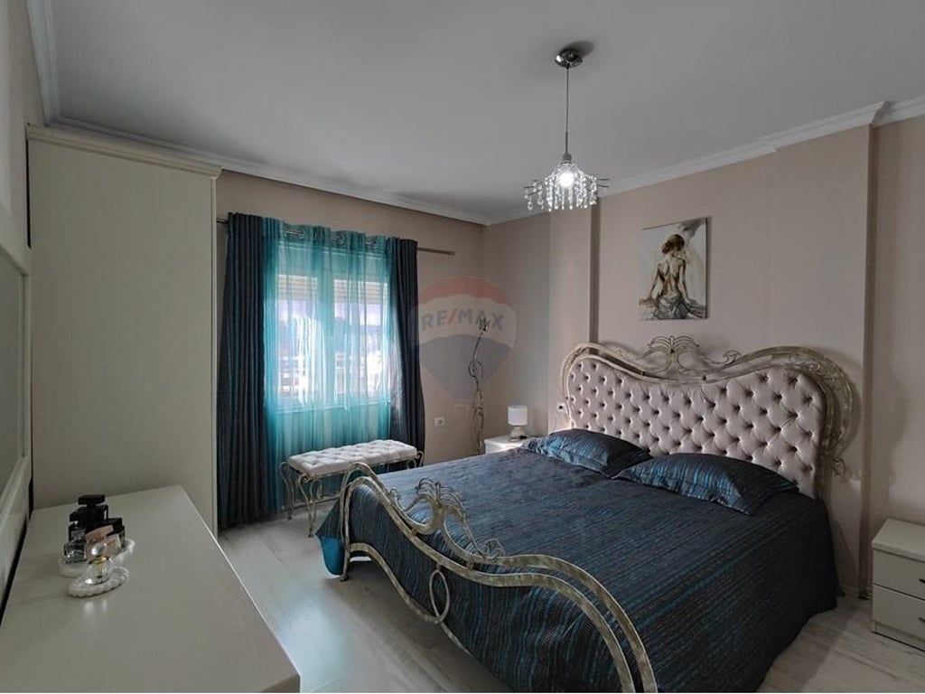 2+1 Apartment for Rent on Myslym Shyri!