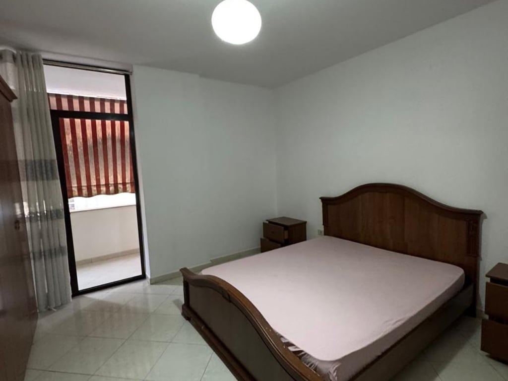 1+1, arredato in via Elbasani, 500 euro