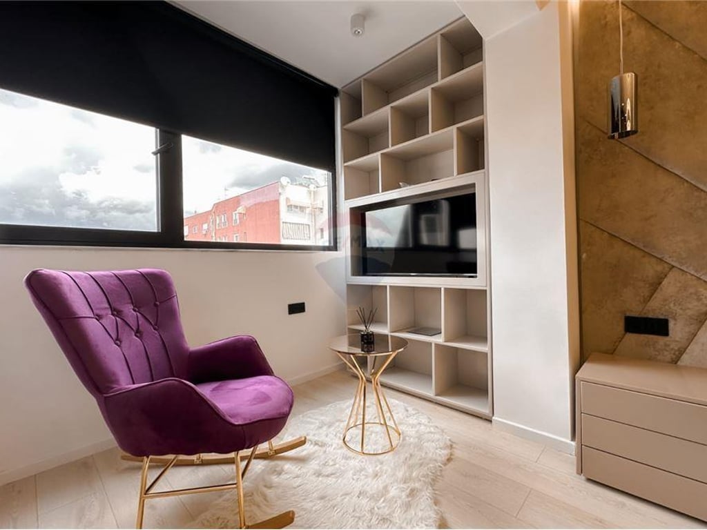 Apartament luksoz me qera 2+1