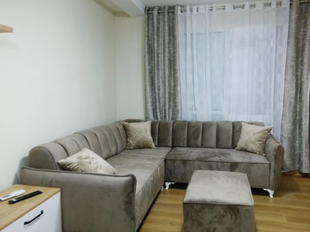 📌 Apartament 1+1 me Qera – Pranë Rrugës së Kosovareve