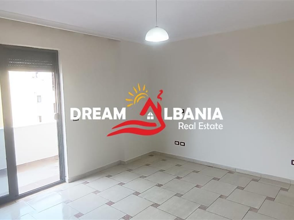 Jepet me qera apartament 3+1 per zyra ne Qender te Tiranes prane Eye of Tirana (ID 4231452)