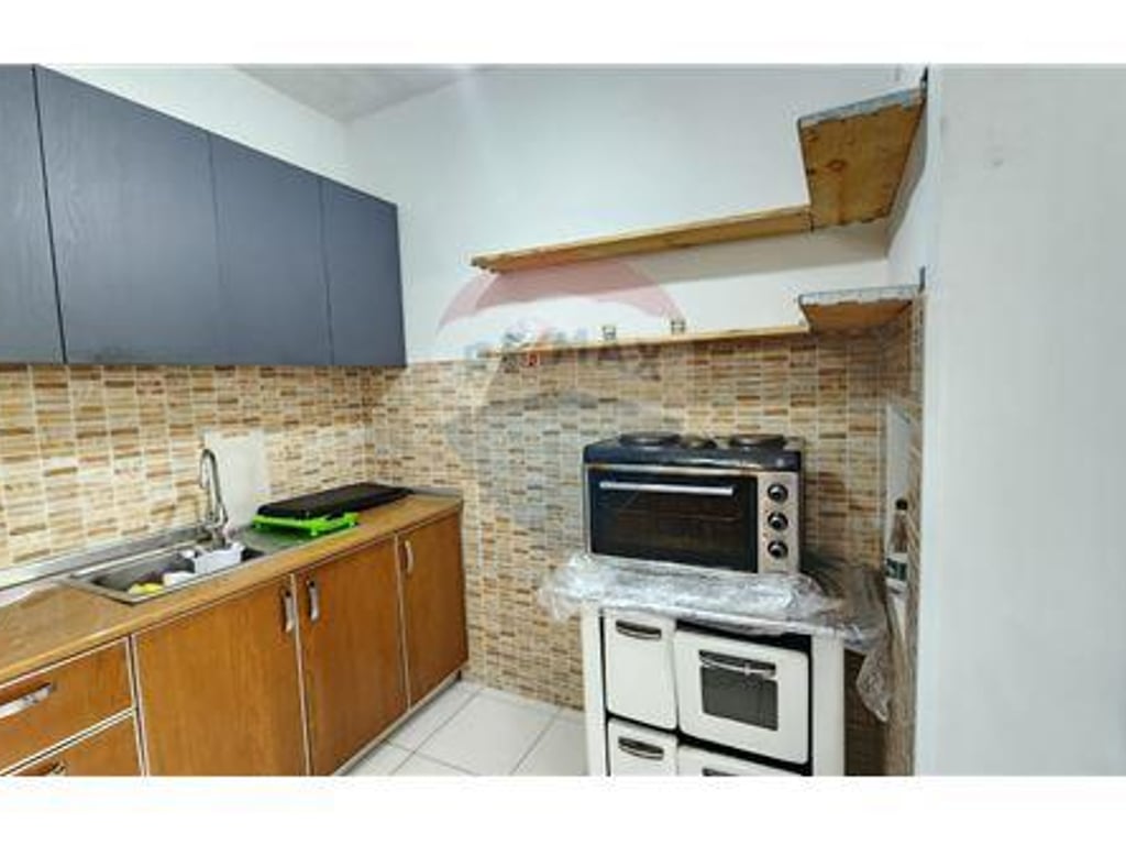 Apartament 2+1 per qira tek Irfan Tomini!