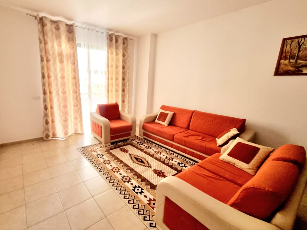 APARTAMENT ME QERA 2+1, ASTIR