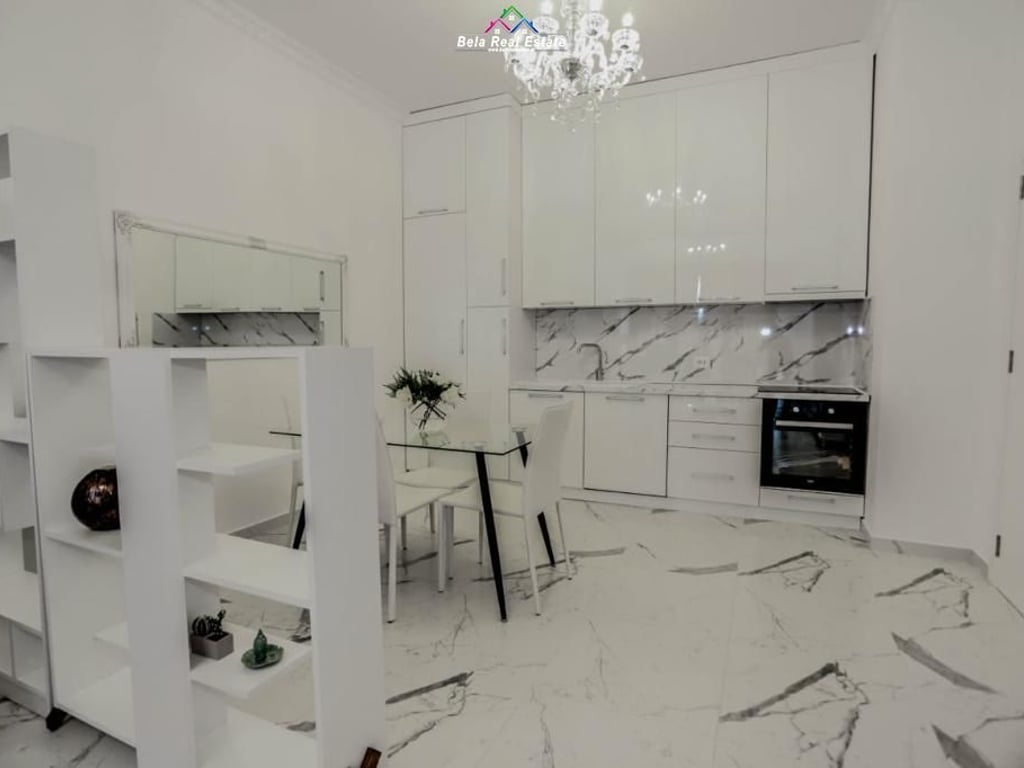 Apartament me qera 1+1 Tek 21-Dhjetori (ID B210154) Tirane