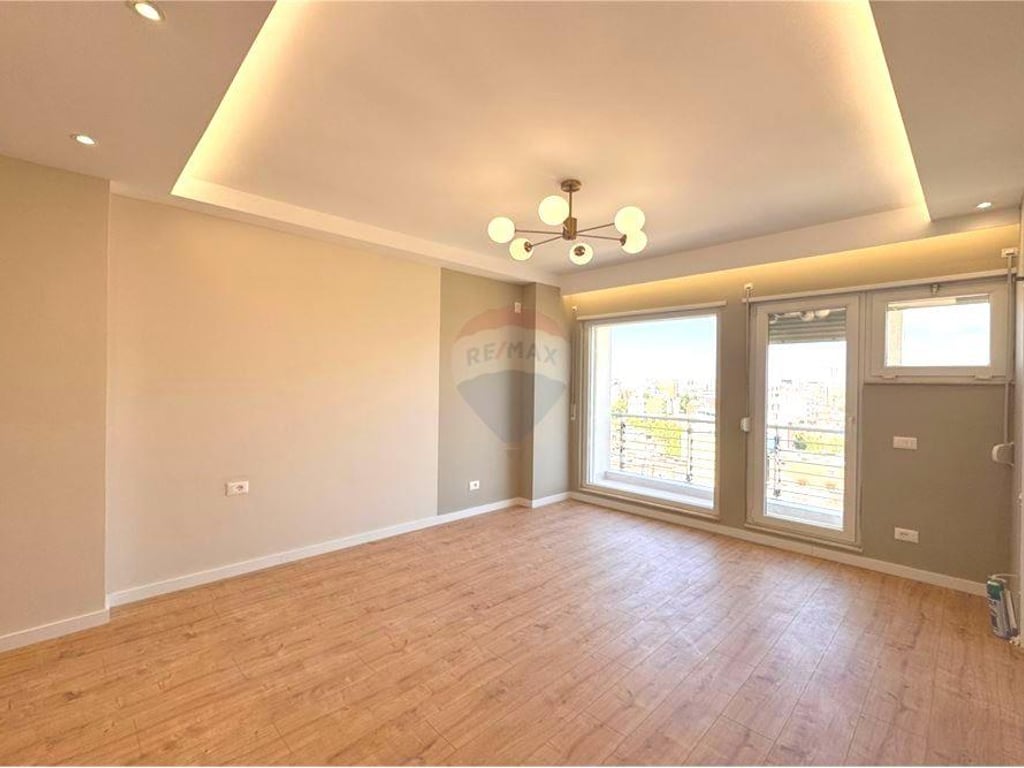 Shitet Apartament 1+1 – Ish Tregu Elektrik