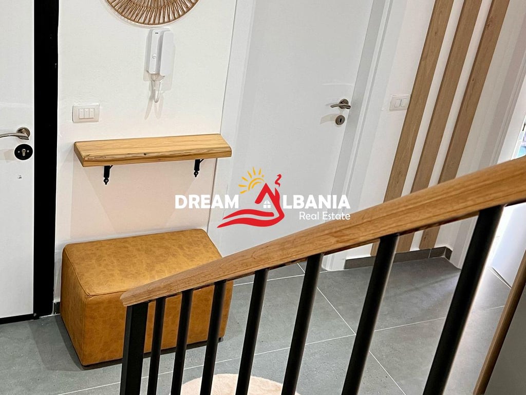 Affittasi duplex 3+1+veranda con posto auto incluso presso la Residenza Kodra e Diellit 2 (ID 4231449)