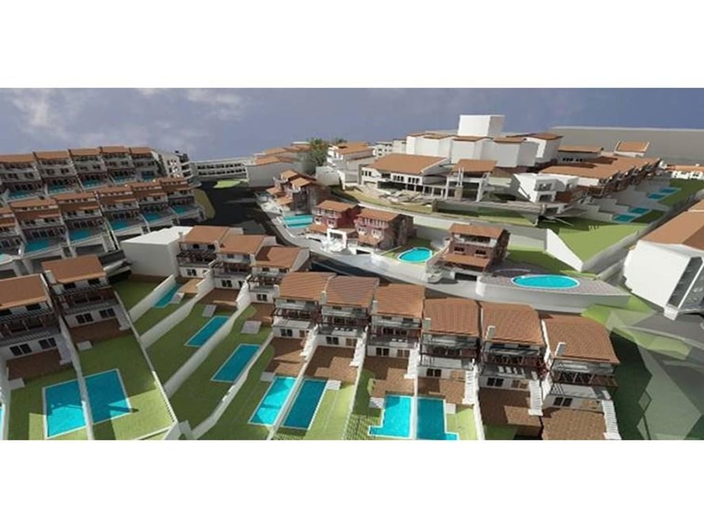 Duplex con veranda e piscina in vendita!
