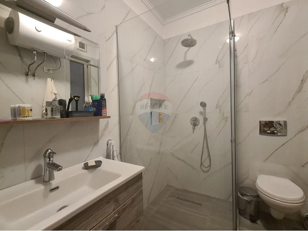 Apartment 2+1+2. Block