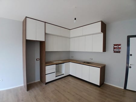 Appartamento 1+1 in affitto via 5 Maggio, vicino al Centro Emerald.