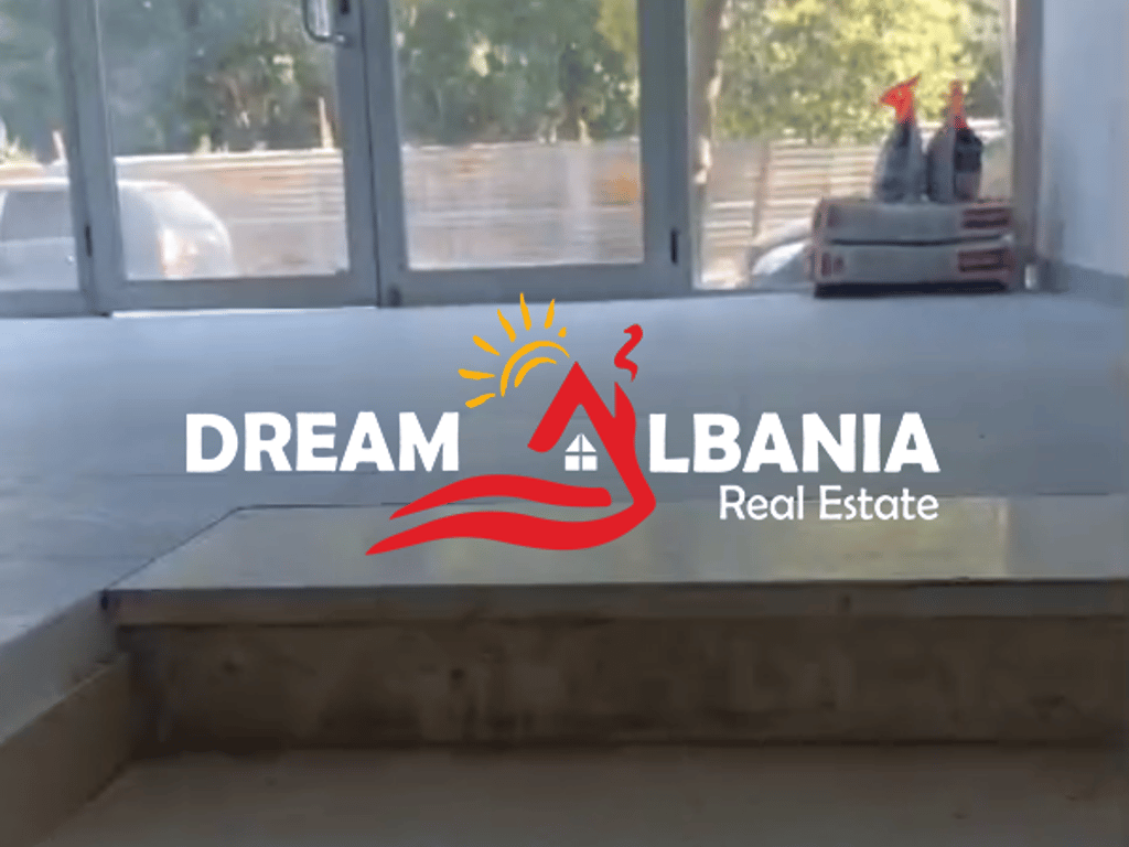 Ambjent biznesi/ zyre me qira ne rrugen Petrela prane Bulevardit te Ri - ISH STACIONI (ID 42611308)