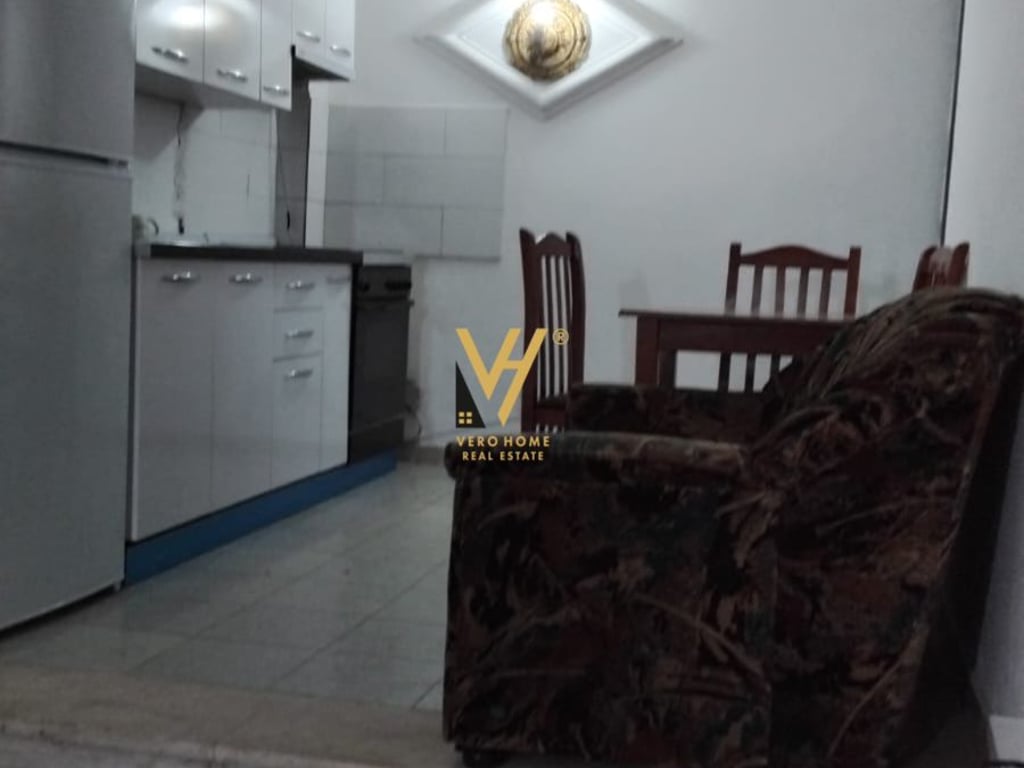 2+1 Apartment with Balcony for Rent in New Market 450 Euros