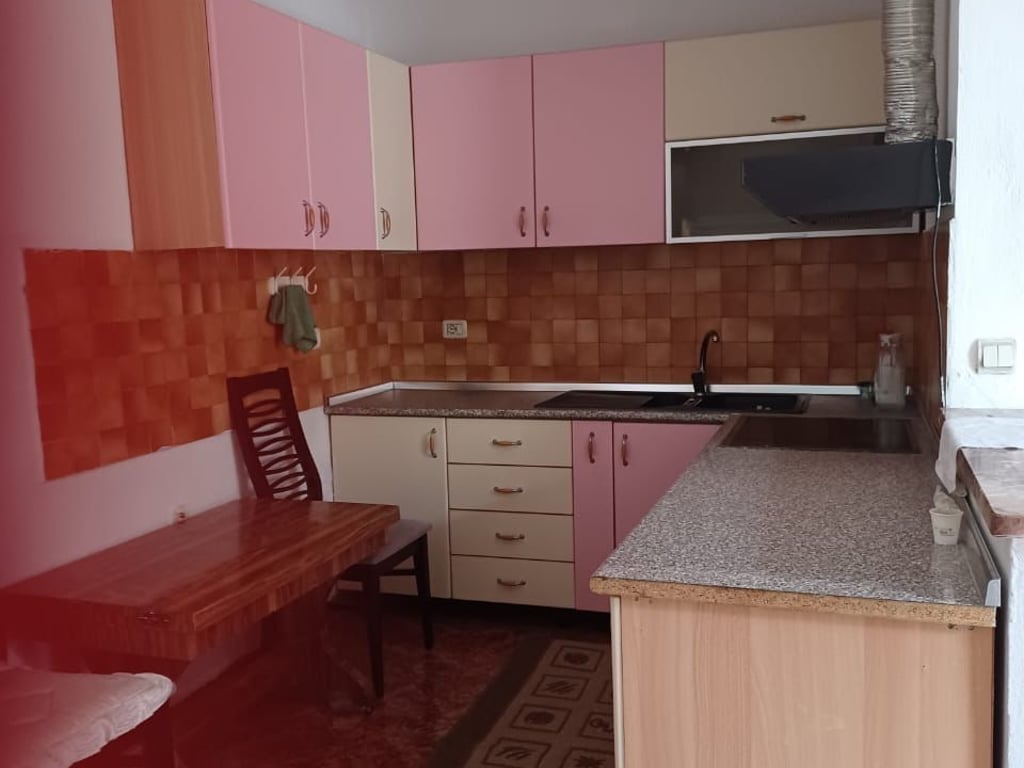 1+1 per qira ne Laprake, afer Kupoles