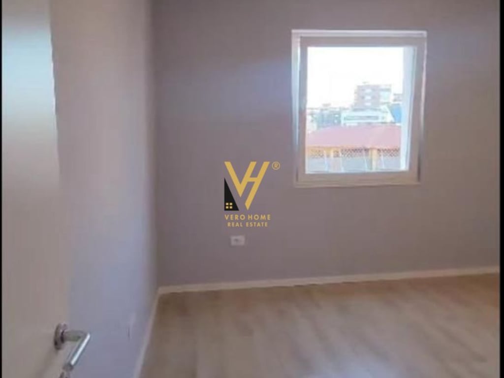 JEPET ZYRE 85 M2 ME QERA TE PAZARI I RI 500 EURO