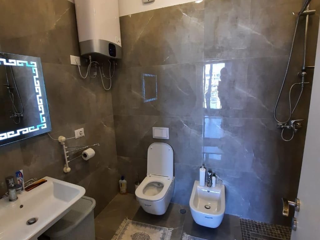 APARTAMENT ME QERA 3+1+2+depo