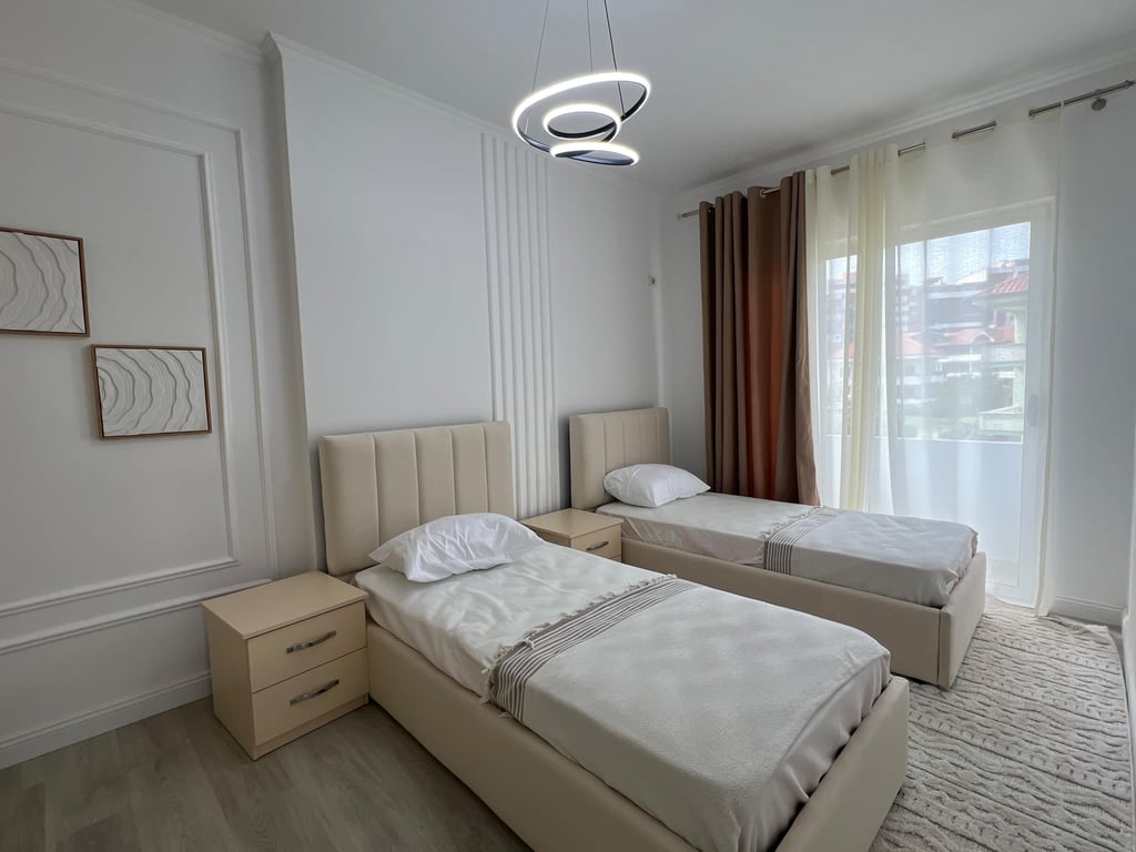 JEPET APARTAMENT ME QERA 2+1 , Rrethi Astie 