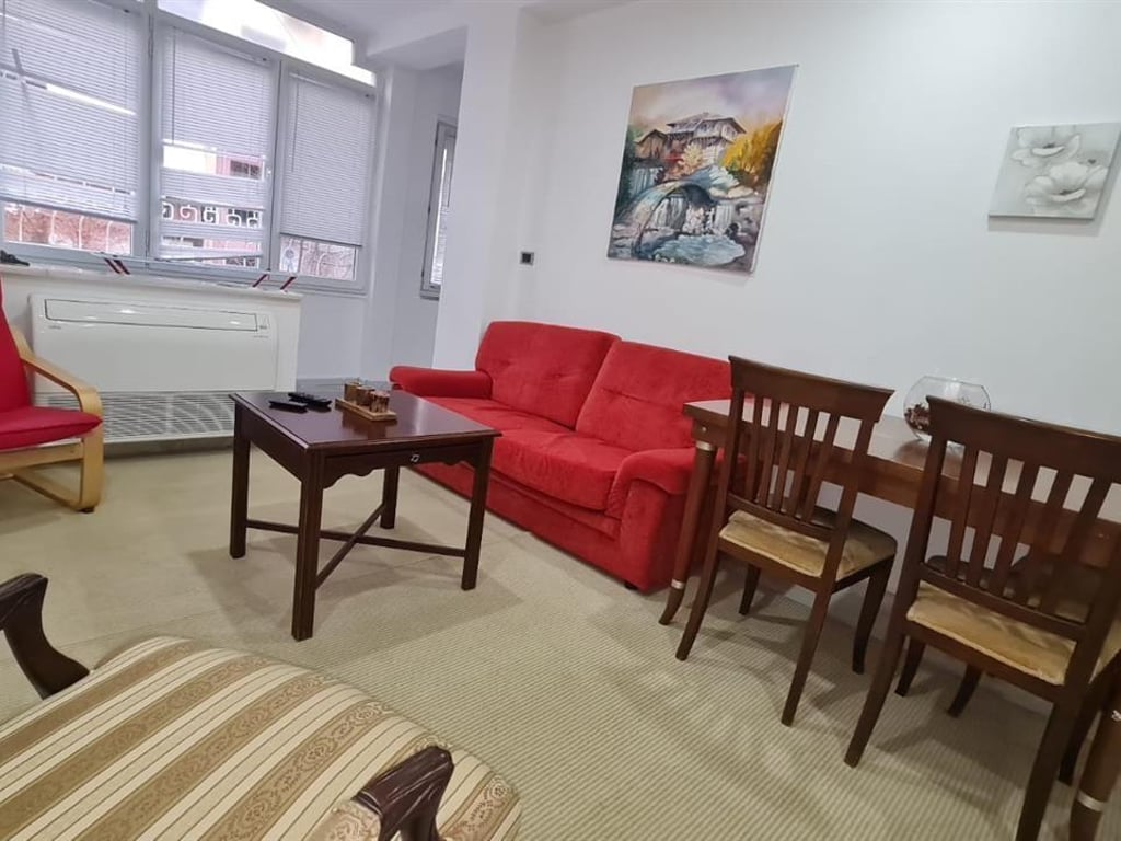 1+1 per qira ne Bllok, afer Juridikut