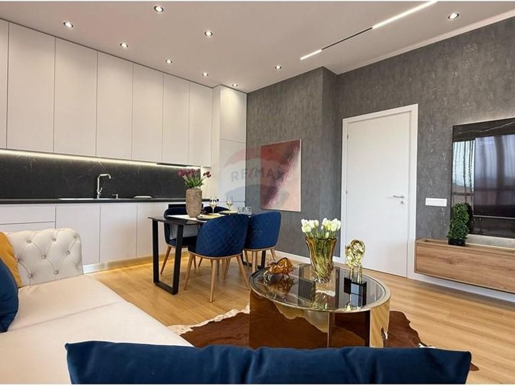 2+1 apartment for sale on Gjergj Fishta Boulevard!