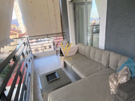 2+1 Apartment with Balcony for Rent on Qemal Stafa Street 750 Euros