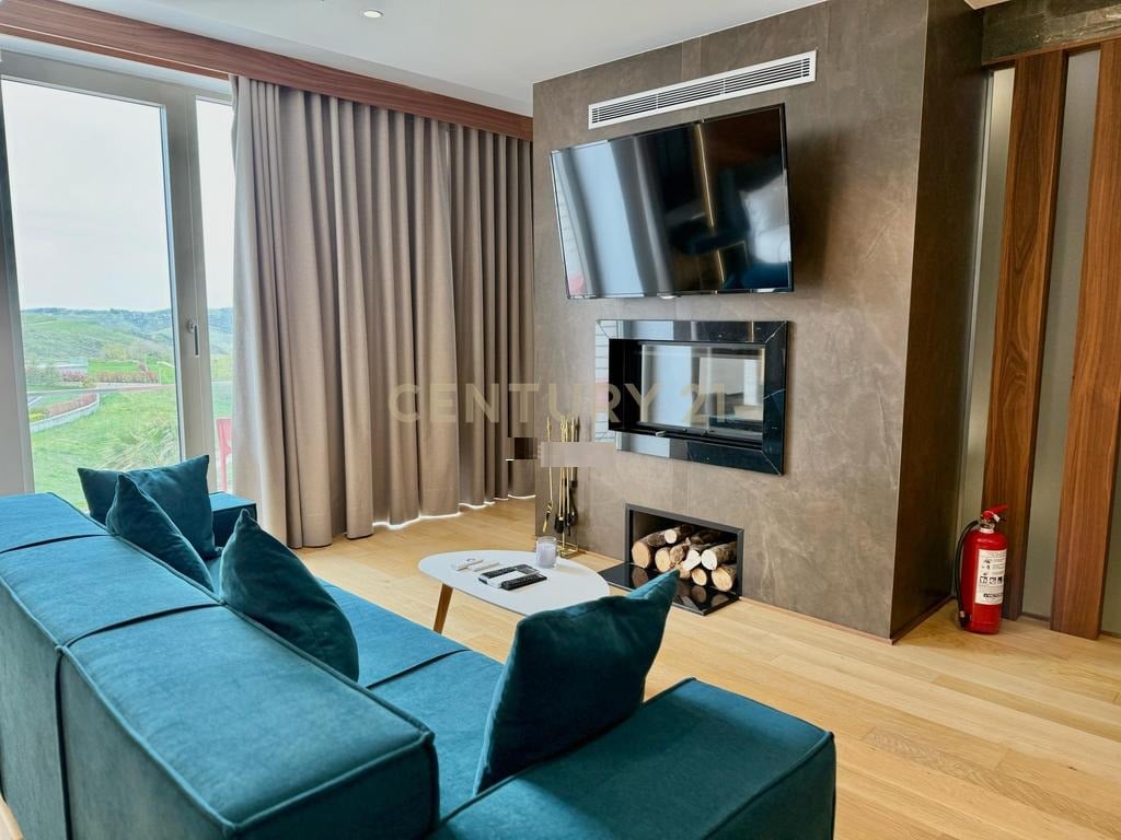 Prive Luxury | Apartament per shitje me jacuzzi, pamje spektakolare nga deti dhe dizajn mesdhetar në Kepin e Rodonit 306,000 €