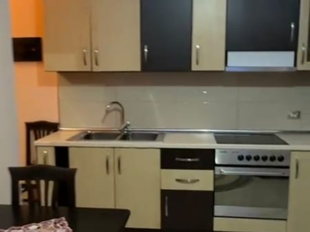 🔑Shitet  njesi biznesi i kthyer ne apartament 1 +1 Rruga e Saraceve 