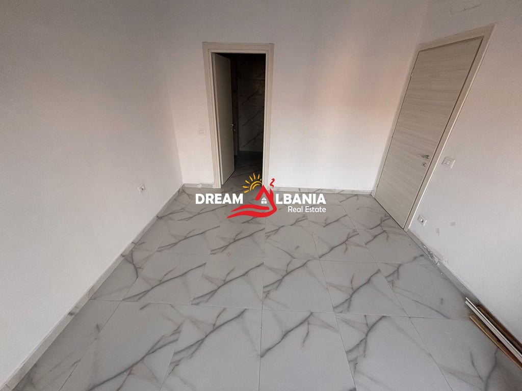 Apartament 2+1+2 per Qera tek Myslym Shyri, Prane Kastratit ne Tirane (ID 42215012)