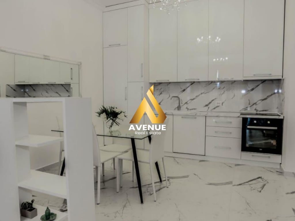 JEPET ME QIRA APARTMENT 1+1, SQUARE 21 TIRANE