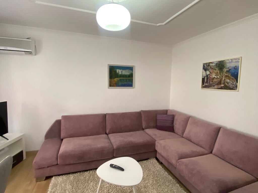 Affittasi appartamento 1+1+1 con balcone