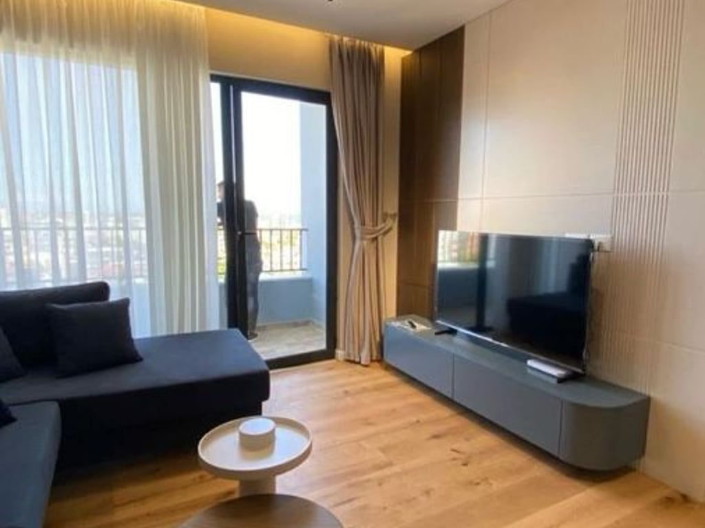 Jepet me qera apartament 2+1 ne Kamez