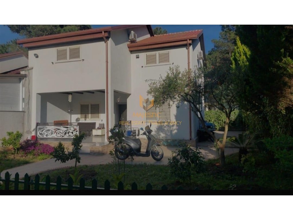 Villa 3+1+2 in Vendita a Durrës, qerret, kavaje - 370000€ | 150 m²