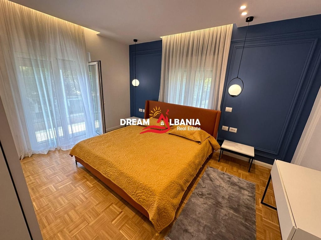 Jepet me qera vile 3 kateshe tek parku i Liqenit prane pallatit te Brigadave (ID 4251322)